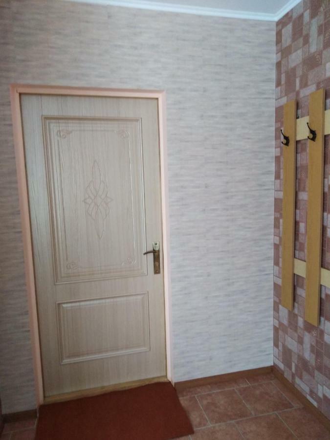 Apartament On Komarova 29 Вулиця Комарова 29 Apartman Kropivnickij Kültér fotó