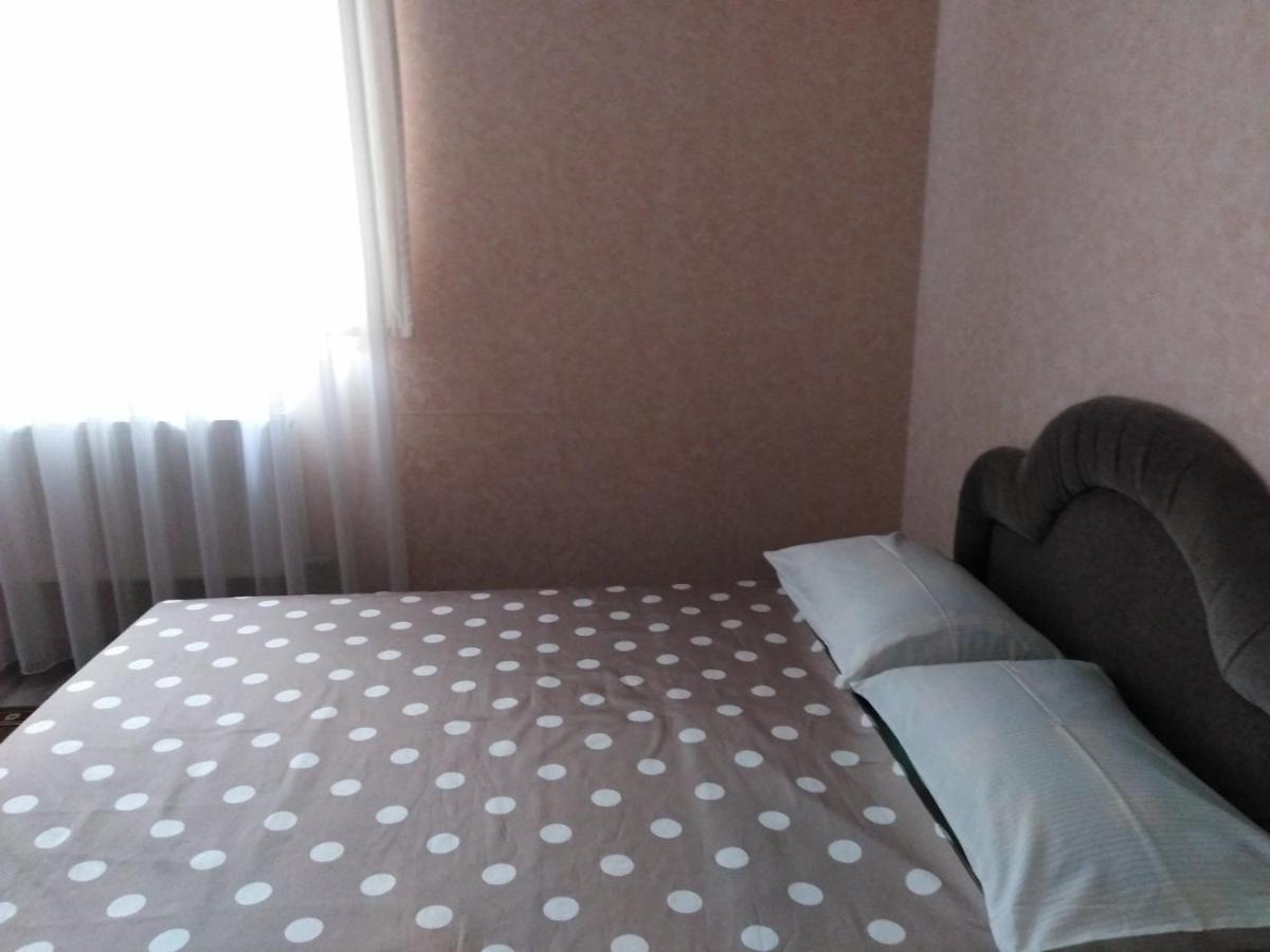 Apartament On Komarova 29 Вулиця Комарова 29 Apartman Kropivnickij Kültér fotó